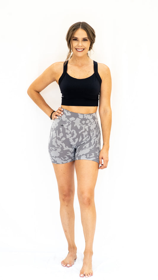 SMOKE SHORT